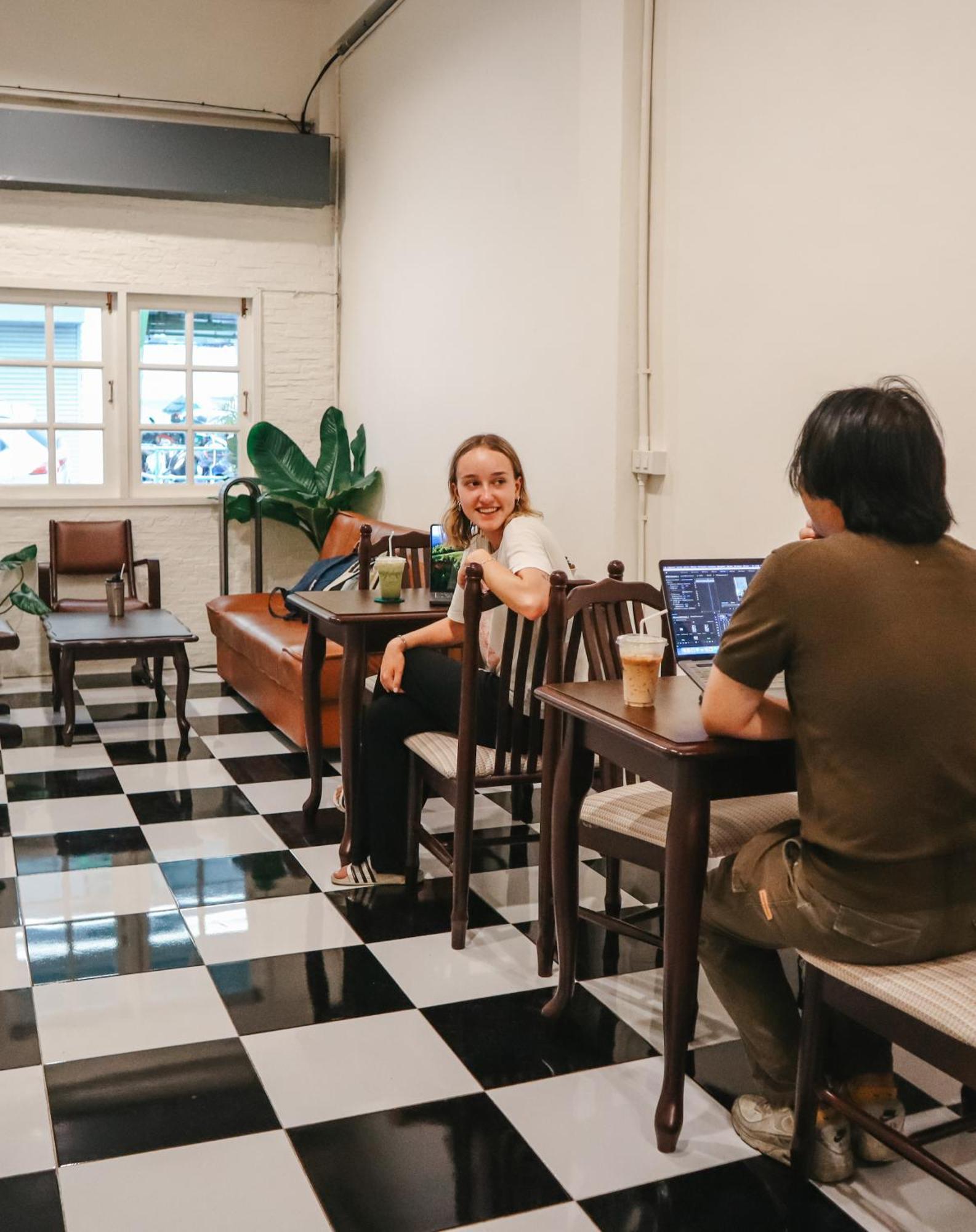 Noir Cafe And Hostel Chinatown Bangkok Zewnętrze zdjęcie